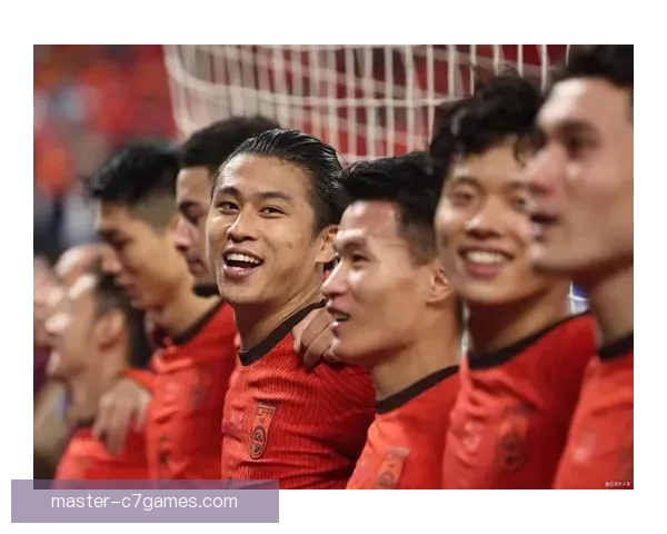 国足备战世界杯预选赛主帅强调攻防节奏全面升级力争小组头名出线