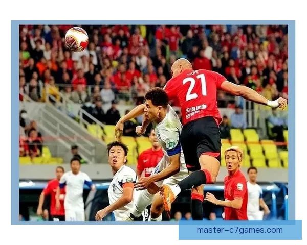 国际足坛大转会窗口开启 球员变动引发热议 俱佳球队备战新赛季