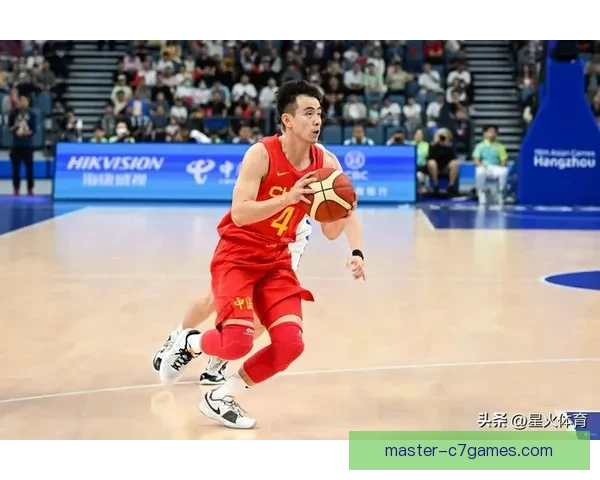 篮球世界杯激战正酣中国男篮迎战澳大利亚全力拼搏力争小组出线