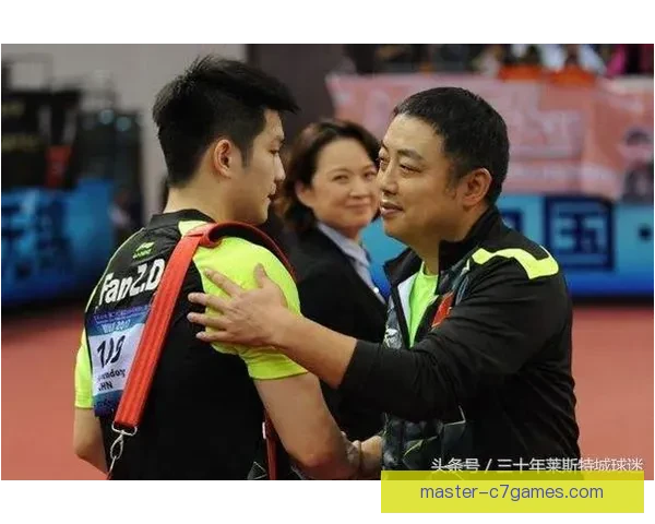 豪门对决再掀高潮国足新星闪耀赛场引发球迷热烈关注与期待未来走势