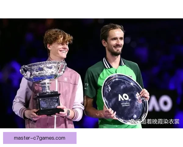 世界网坛新格局浮现顶尖选手激战不断赛事竞争愈发白热化引发关注 世界网坛新格局浮现顶尖选手激战不断赛事竞争愈发白热化引发关注