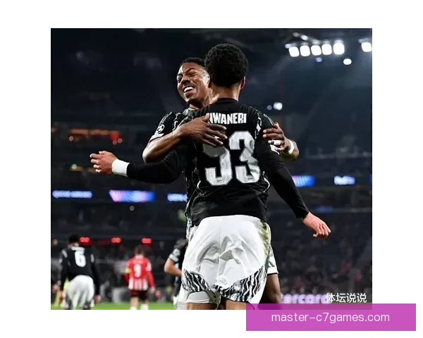 欧冠赛场惊现逆转传奇球队夺冠引球迷热议